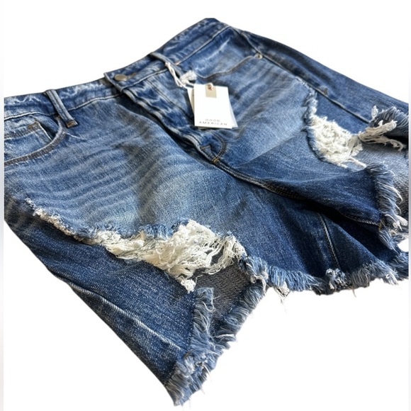 Good American - The Bombshell Denim Distressed Shorts NWT - Picture 7 of 9
